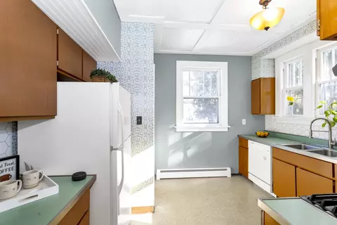 223 Elm St, Elgin, IL 60123 photo 15