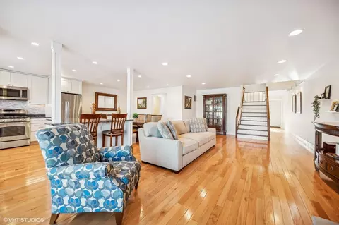Living - 1808 Wildberry Dr #E, Glenview, IL 60025 photo 1 of 2