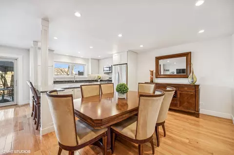 Dining - 1808 Wildberry Dr #E, Glenview, IL 60025 photo 1 of 1