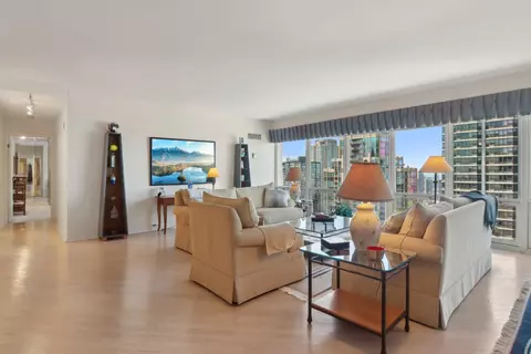 Living - 100 E Huron St #3601, Chicago, IL 60611 photo 2 of 5