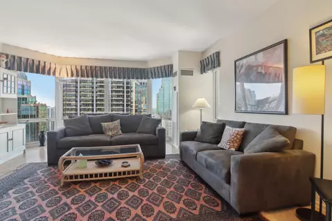 Living - 100 E Huron St #3601, Chicago, IL 60611 photo 4 of 5