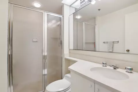 Bath - 100 E Huron St #3601, Chicago, IL 60611 photo 3 of 4