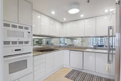 Kitchen - 100 E Huron St #3601, Chicago, IL 60611 photo 2 of 3