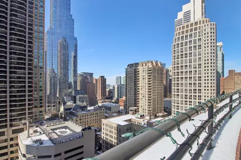 View/Area - 100 E Huron St #3601, Chicago, IL 60611 photo 1 of 3
