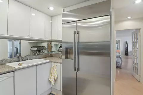 Kitchen - 100 E Huron St #3601, Chicago, IL 60611 photo 3 of 3