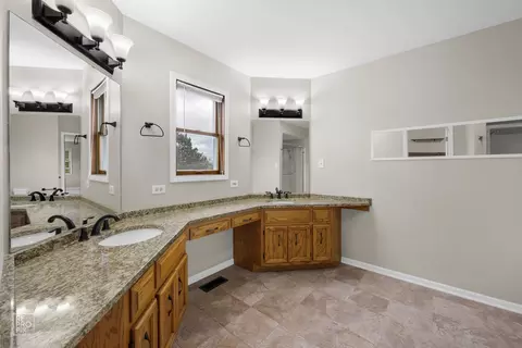 13200 Paula Ct, Plainfield, IL 60585 photo 22