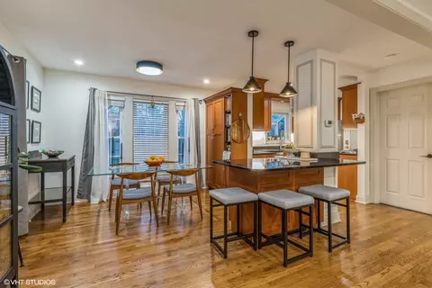 Dining - 657 Arlington Ave, Des Plaines, IL 60016 photo 2 of 2