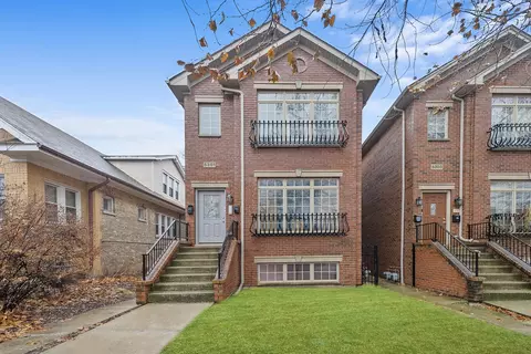 5301 W Leland Ave, Chicago, IL 60630