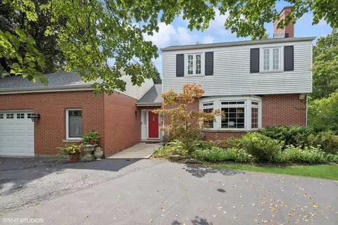 3853 Golf Rd, Evanston, IL 60203