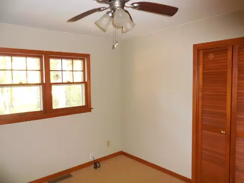 Bedroom - 9297 E 1446 North Rd, Fairmount, IL 61841 photo 6 of 10