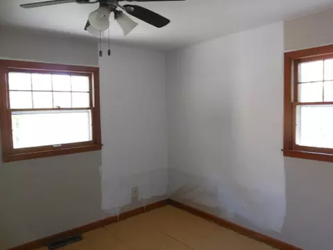 Bedroom - 9297 E 1446 North Rd, Fairmount, IL 61841 photo 9 of 10