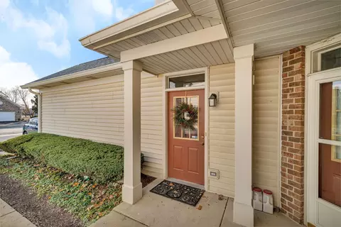24058 Pear Tree Cir, Plainfield, IL 60585 photo 4