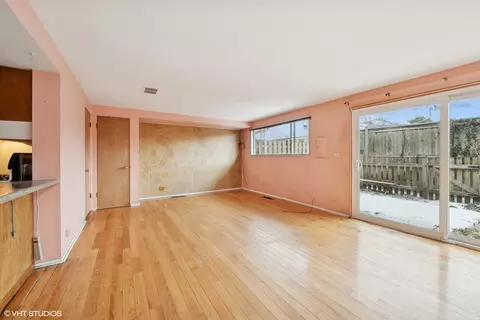 1868 Grove St #C, Glenview, IL 60025 photo 9
