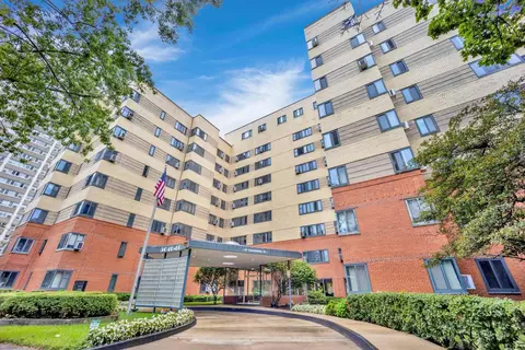 5048 N Marine Dr #E6, Chicago, IL 60640