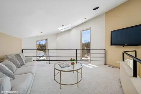 Living - 3 Chicory Ln, Riverwoods, IL 60015 photo 6 of 6
