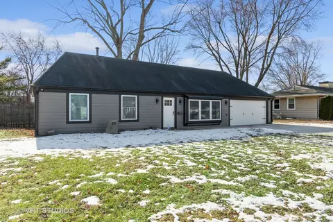 20 Pickford Rd, Montgomery, IL 60538