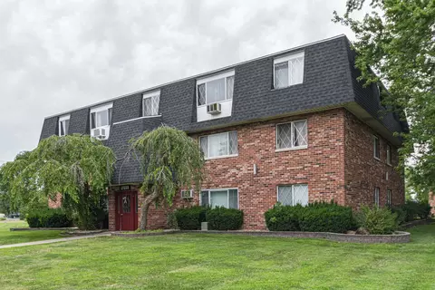 17268 71st Ct #1, Tinley Park, IL 60477
