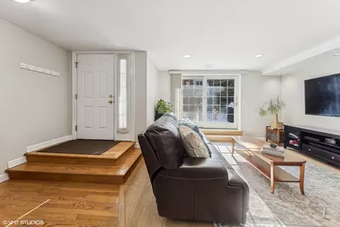 731 S Racine Ave #B, Chicago, IL 60607 photo 3