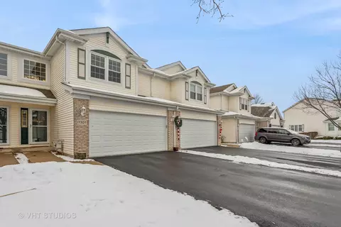 17307 Arrow Head Dr, Lockport, IL 60441