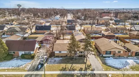 7043 Dover St, Bridgeview, IL 60455 photo 7