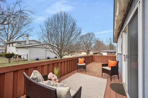 2804 Mockingbird Ln, Bloomington, IL 61704 photo 35