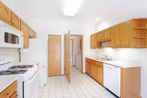 21536 W Empress Ln, Plainfield, IL 60544 photo 9