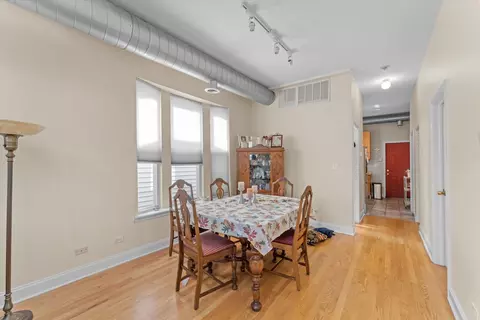 Dining - 1648 N Artesian Ave, Chicago, IL 60647 photo 1 of 1