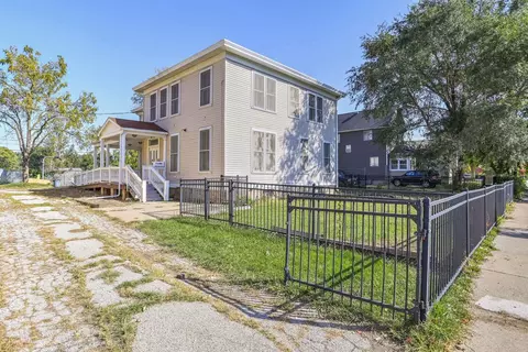 508 E Church St, Champaign, IL 61820