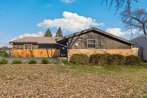 159 Queenswood Rd, Bolingbrook, IL 60440