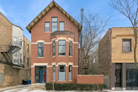 3913 N Ashland Ave #1, Chicago, IL 60613