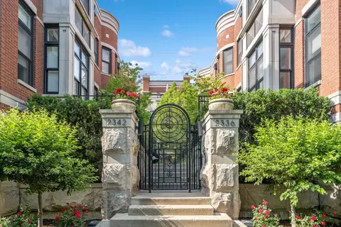 2340 W Wabansia Ave #E2, Chicago, IL 60647