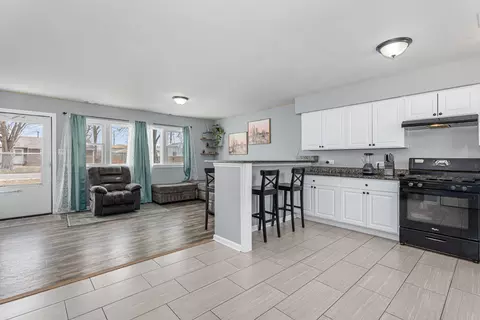 Kitchen - 16548 Sawyer Ave, Markham, IL 60428 photo 2 of 3