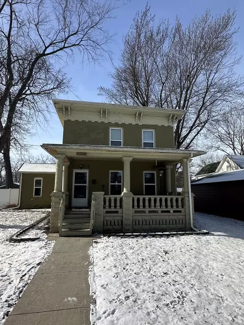 209 12th Ave, Sterling, IL 61081