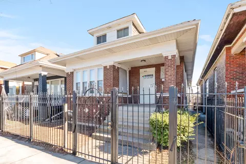 6231 S Francisco Ave, Chicago, IL 60629