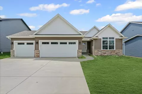 603 Wheatley Dr, Mahomet, IL 61853