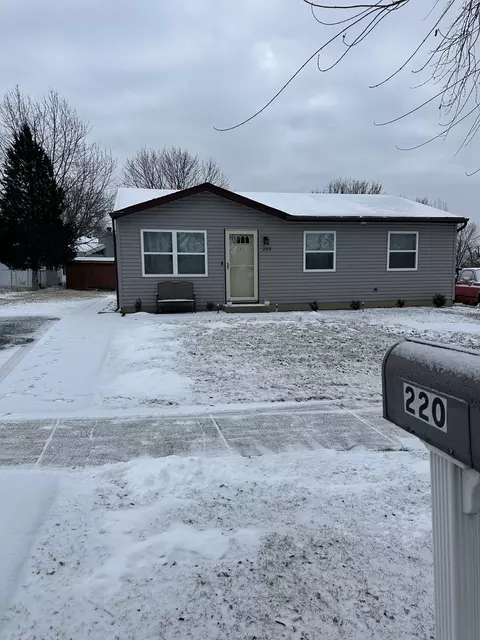 220 Creekside Dr, Bolingbrook, IL 60440