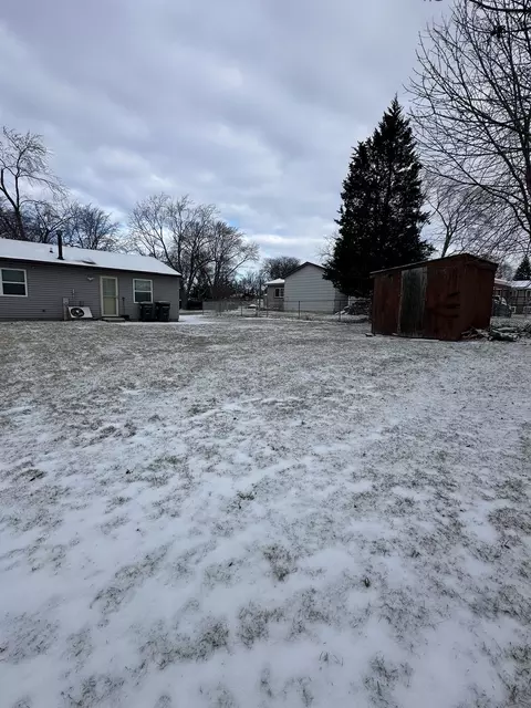 Exterior - 220 Creekside Dr, Bolingbrook, IL 60440 photo 5 of 5