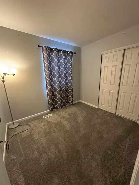 Bedroom - 220 Creekside Dr, Bolingbrook, IL 60440 photo 4 of 4