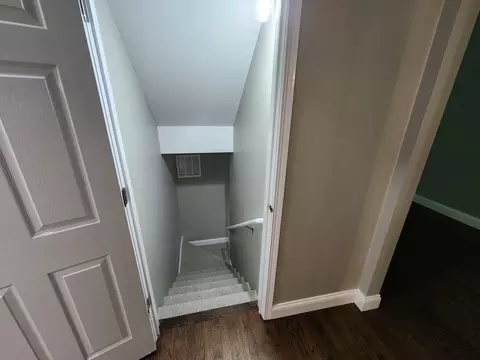 Entry Way - 1336 Tamarack Dr, Bartlett, IL 60103 photo 6 of 7