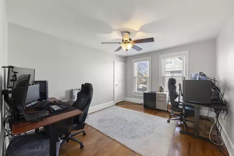 483 Barrett St, Elgin, IL 60120 photo 22