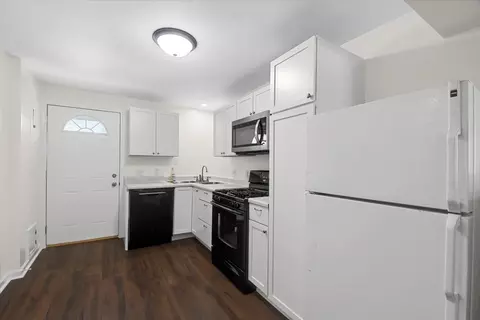 1302 W Springfield Ave, Champaign, IL 61821 photo 4
