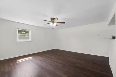1302 W Springfield Ave, Champaign, IL 61821 photo 3