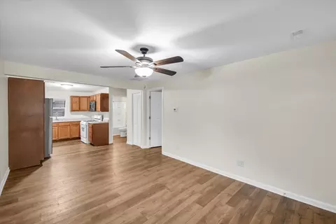 1302 W Springfield Ave, Champaign, IL 61821 photo 13