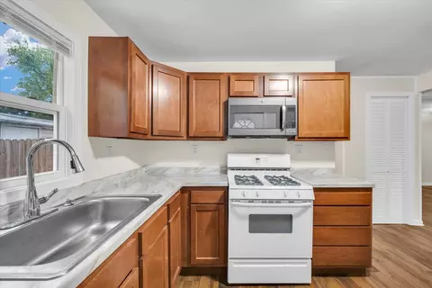 1302 W Springfield Ave, Champaign, IL 61821 photo 21