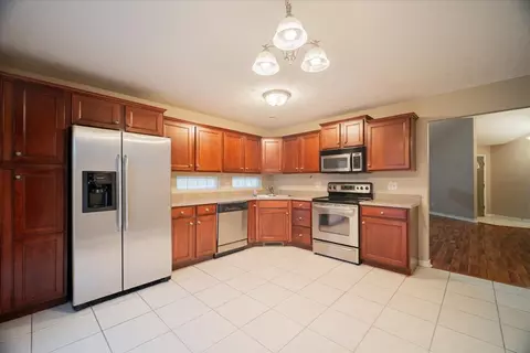 2885 E Raab Rd, Normal, IL 61761 photo 9