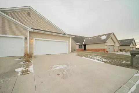 2885 E Raab Rd, Normal, IL 61761 photo 2