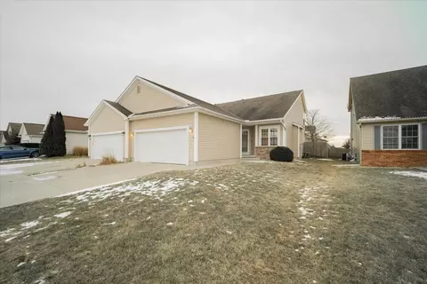 2885 E Raab Rd, Normal, IL 61761 photo 3