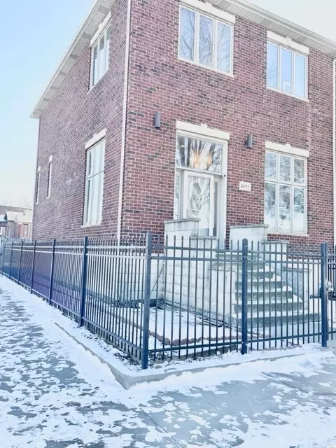 4151 S Lowe Ave, Chicago, IL 60609