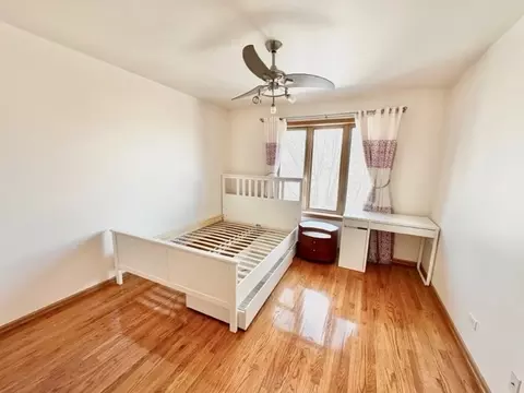 Bedroom - 4151 S Lowe Ave, Chicago, IL 60609 photo 3 of 4