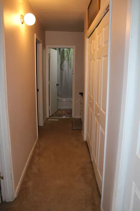 Entry Way - 1702 Kenneth Cir, Elgin, IL 60120 photo 1 of 3